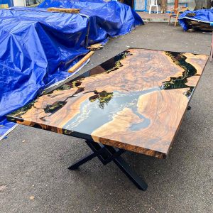 [OSO024] Square Olive wood Ocean & Wave Epoxy Dining Table